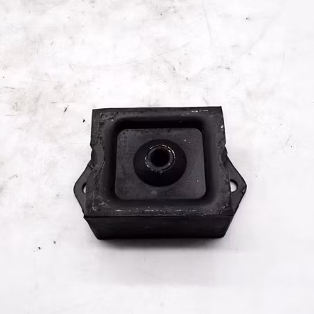 *680590095 Str HOWO Front Engine Mounting